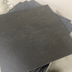 【35枚】タイルカーペット　50×50cm  タイルマット グレー　中古の画像