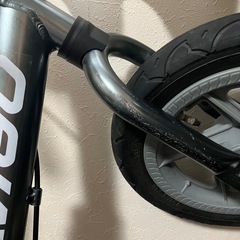 AVIGO ストライダー　グレーの画像