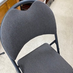 9260 costco コストコ 折りたたみ椅子 折りたたみイス チェア ダークブラック 高さ920mm × 座面高さ460mm 在庫複数ありの画像