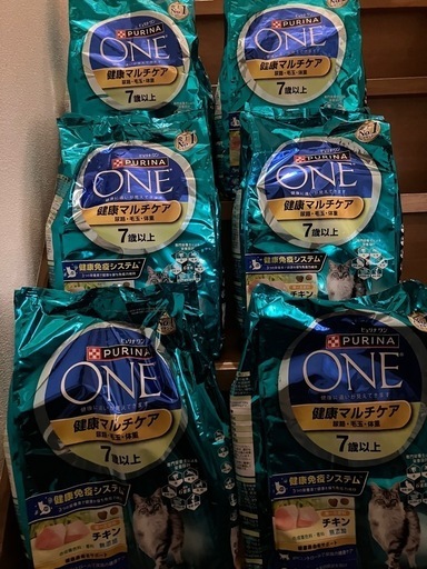 キャットフードプュリナワン健康マルチケア7歳以上　２ｋｇ　500✖️4袋入り　6袋　未開封