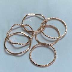 ピアス6セットとリング6本セットの画像