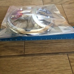 ハイエース200系エンブレム中古品の画像
