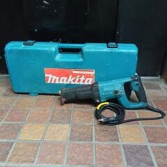マキタ JR3050T/JR3051T レシプロソー コード式 ※刃が取り付けられない/異音の為、ジャンク品となります。【市川行徳店】【店頭取引限定】【ジャンク】管理番号：IT9JEBKEP74Wの画像