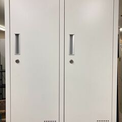 中古　訳アリ美品　4人用ロッカー　4人ロッカー　４人ロッカー　上下タイプ（スリム）　鍵付　ホワイト　愛知　一宮市　稲沢市　江南市　岐阜　羽島市　各務ヶ原市　岐阜市　三重　グッドプライス一宮の画像