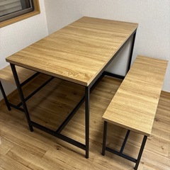 ダイニングテーブル 