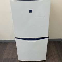 冷蔵庫をとりにきて下さる方にお譲りします。