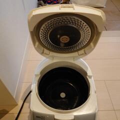 HITACHI　IH炊飯器　RZ-JP10Jの画像