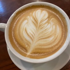 11日の昼からカフェ行きませんか？😊