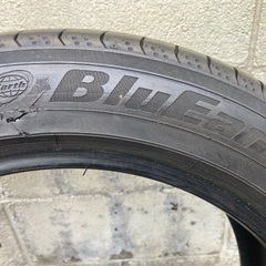 YokohamaタイヤBluEarth RV-02 中古4本セットの画像