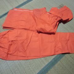 国産品 Lサイズ カッパ オレンジ系 上下セット お譲りします。...