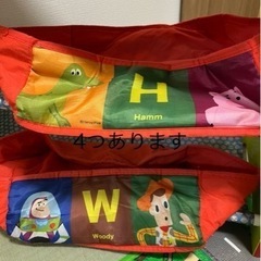 おもちゃ棚　トイストーリー　の画像