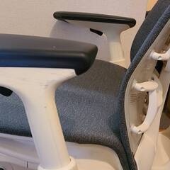 緊急 - エンボディチェアの画像