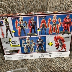 仮面ライダーセイバー　ドラゴニックナイト＆ワンダーコンボセットの画像