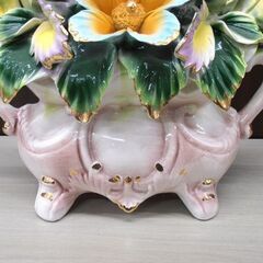 カポディモンテ 磁花 オブジェ イタリア製 陶器製 金彩 置物 幅34㎝×高さ29