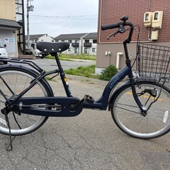 ◎軽くこげる自転車 24㌅ パンクしないタイヤ ネイビー 美品
