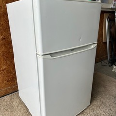 E0206 Haier 2019年　85L 2ドア　訳あり　冷蔵庫穴あり　凹み　