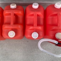 決まりました☆　ポリタンク等まとめ売りの画像