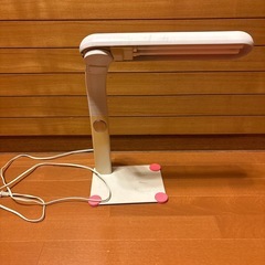 デスクライト　勉強机、パソコンデスク、ベッドサイドなどに！　引き取りに来てくれる方限定！の画像