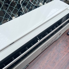 2【高年式】2021年式/美品 /2.2kw日立 エアコン RA...