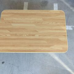 ローテーブル：木目張り、折り畳み式：良品