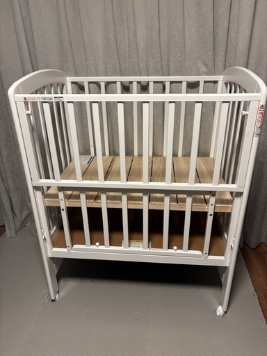 KATOJI ベビーベッド ハイポジション ミニベッド アーチ 木製 床板すのこ キャスター付 収納棚付 スライド扉