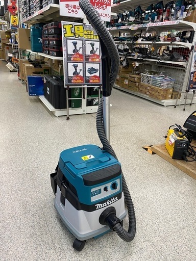 【中古】 【動作OK】 【店頭引取限定】MAKITA（マキタ）充電式集塵機 VC865D 27,500円