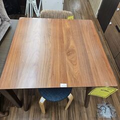 【ジモティー割あり】テーブル