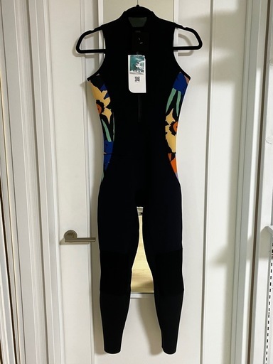 【新品】ROXY レディース用ウェットスーツ