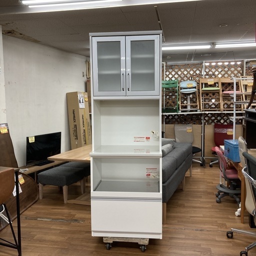 ジモティー限定価格！S710 ⭐ ユーアイ キッチンボード 食器棚 ソフトクローズ搭載 モイス付き 幅70cm USED