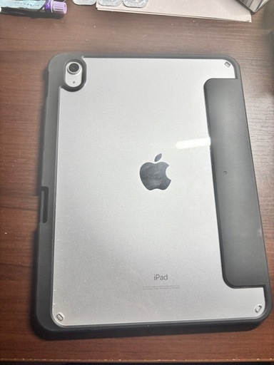Apple iPad 第10世代 64GB 本体（ケースと箱付き）