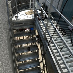 建築金物を製作し取り付けるの画像