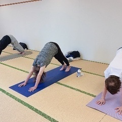 【6月スケジュール】身体が固くても大丈夫🎵ヨガでいつまでも若々しく健康に！の画像