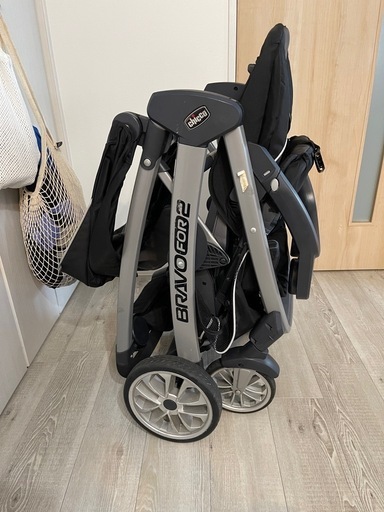 ２人乗りベビー カー　Chicco Bravo クイック フォールド ベビーカー　