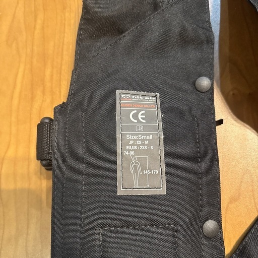 乗馬　エアバックベスト　
美品⭐︎ヒットエアー　Sサイズ