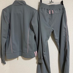 ジャージ上下セット（グレー
）の画像