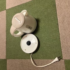 電気湯沸かしポット