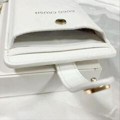 CHANEL♥ シャネル♥ノベルティ♥スマホポーチ♥ゴールドチェーン付♥ショルダー♥ ポーチ♥只今♦CHANEL♦商品サービス品。♥付きの画像