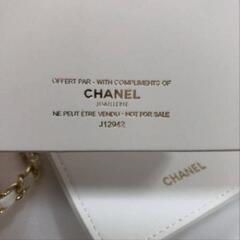 CHANEL♥ シャネル♥ノベルティ♥スマホポーチ♥ゴールドチェーン付♥ショルダー♥ ポーチ♥只今♦CHANEL♦商品サービス品。♥付きの画像