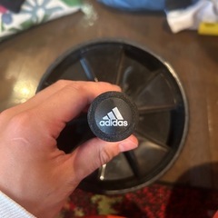 adidasの腹筋ローラー
の画像