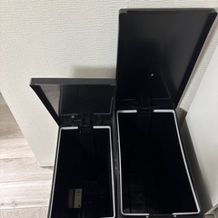ペダルレールゴミ箱45Lと30Lの画像