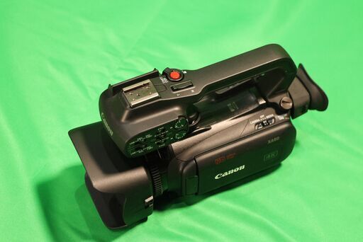 現地引取りも可 Canon 4K 業務用ビデオカメラ XA60 20倍ズーム ＋ 純正