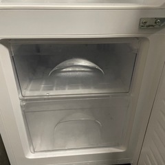 【受付終了】ニトリ製の2ドア冷蔵庫「グラシア」（品番NTR-106）の画像