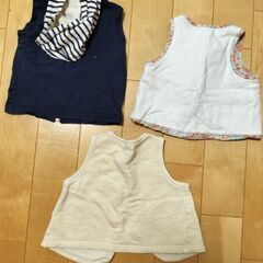 ベビー服　70 80　ベストの画像