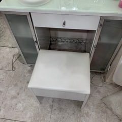 LEDミラー付きドレッサー＆スツールセット（引き取り限定）の画像