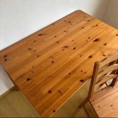 IKEAのJOKKMOKK ダイニングテーブル　チェア2脚の画像
