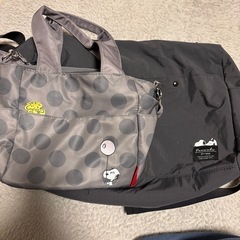 スヌーピーのボストンバッグと肩がけカバン