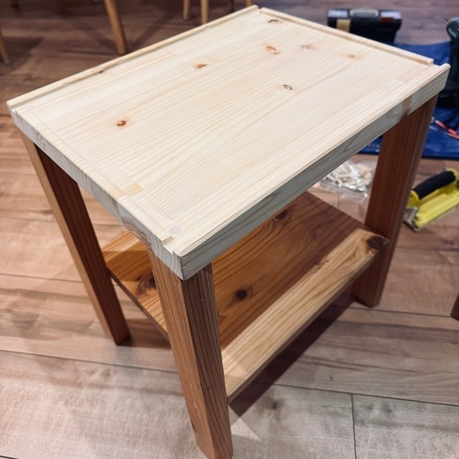 決まりました/天然木サイドテーブル/ナチュラルウッド/杉無垢材/桧材