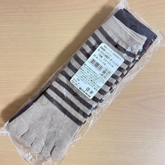 決まりました》あったか５本指ボーダーソックス
