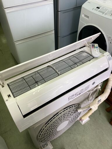 【✨お取引き中です✨】? 2022年製 日立 HITACHI 2.2kW おもに6畳用 エアコン 白くまくん RAS-AJ22L★38