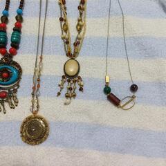 5点セット個性派ネックレスの画像